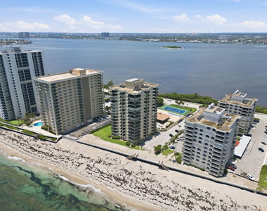5460 N Ocean Drive - Photo Thumbnail 57