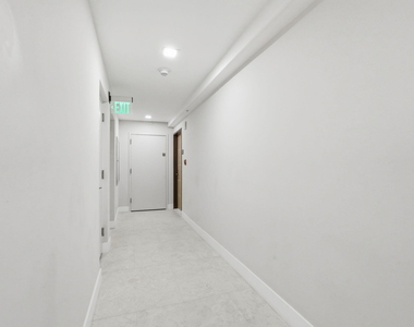 5460 N Ocean Drive - Photo Thumbnail 44