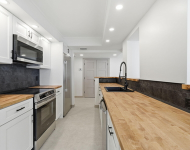 5460 N Ocean Drive - Photo Thumbnail 35