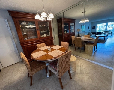 6219 Bay Club Drive - Photo Thumbnail 5