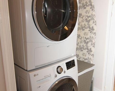 6219 Bay Club Drive - Photo Thumbnail 12