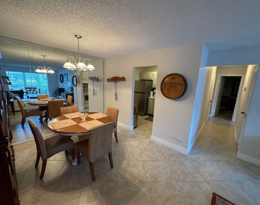 6219 Bay Club Drive - Photo Thumbnail 4