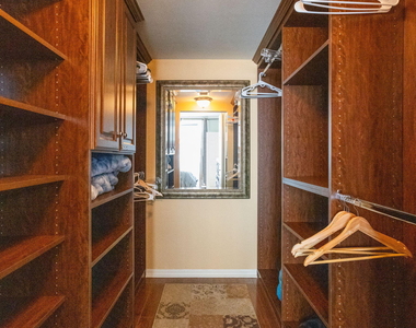 625 Casa Loma Boulevard - Photo Thumbnail 18