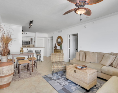 625 Casa Loma Boulevard - Photo Thumbnail 2