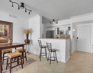 625 Casa Loma Boulevard - Photo Thumbnail 10
