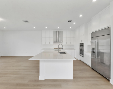 9322 Sunflower Mdw Road - Photo Thumbnail 7