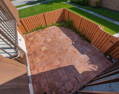 185 Charter Way - Photo Thumbnail 23