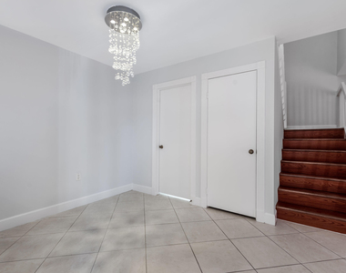 185 Charter Way - Photo Thumbnail 3