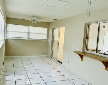 367 Sw Donna Terrace - Photo Thumbnail 7
