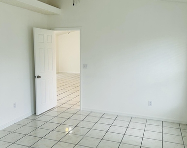 367 Sw Donna Terrace - Photo Thumbnail 13