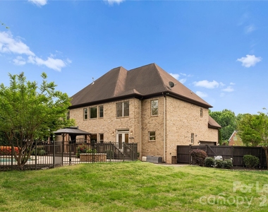 7307 Roseland Avenue - Photo Thumbnail 41