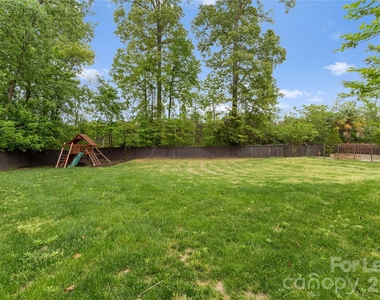 7307 Roseland Avenue - Photo Thumbnail 40