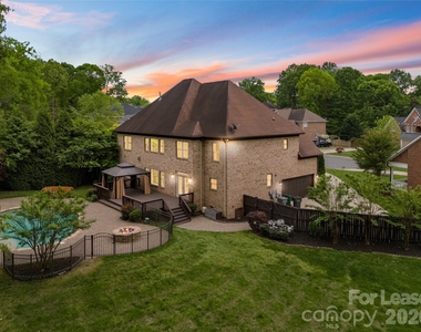7307 Roseland Avenue - Photo Thumbnail 5