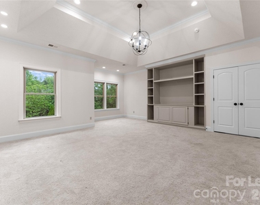 7307 Roseland Avenue - Photo Thumbnail 28