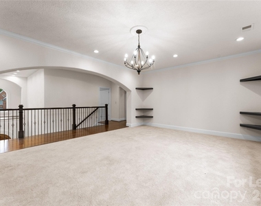 7307 Roseland Avenue - Photo Thumbnail 24
