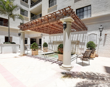 233 S Federal Highway - Photo Thumbnail 13