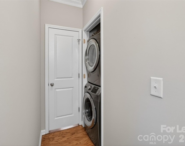 1508 Walnut View Drive - Photo Thumbnail 22