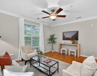 1508 Walnut View Drive - Photo Thumbnail 13
