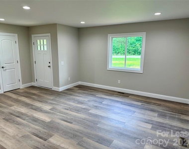 6415 Little Mountain Road - Photo Thumbnail 5
