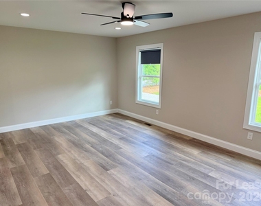 6415 Little Mountain Road - Photo Thumbnail 20