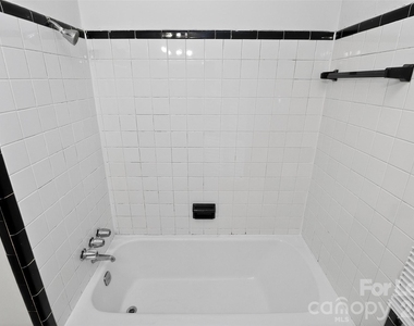 1813 Lasalle Street - Photo Thumbnail 14