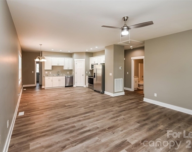 154 Mckinnon Avenue Ne - Photo Thumbnail 4