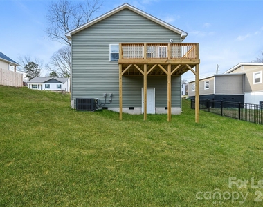 154 Mckinnon Avenue Ne - Photo Thumbnail 14