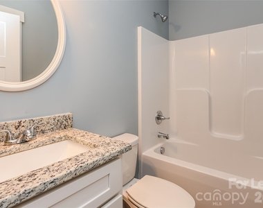 154 Mckinnon Avenue Ne - Photo Thumbnail 13