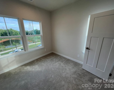 1814 Aspire Street - Photo Thumbnail 14
