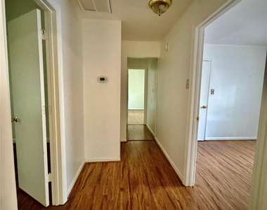 535 Pearl Street - Photo Thumbnail 2