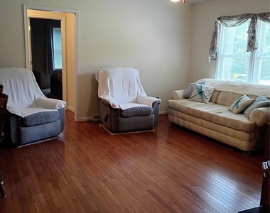 5912 Mcgregor Drive - Photo Thumbnail 3