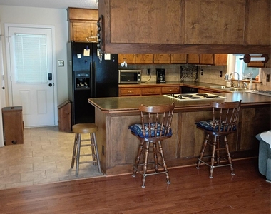 5912 Mcgregor Drive - Photo Thumbnail 6