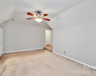 10938 Sedgemoor Lane - Photo Thumbnail 33