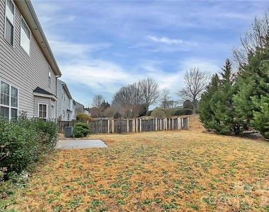 10938 Sedgemoor Lane - Photo Thumbnail 3