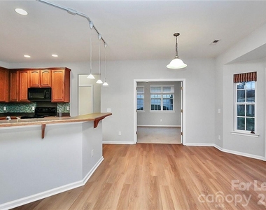 10938 Sedgemoor Lane - Photo Thumbnail 16