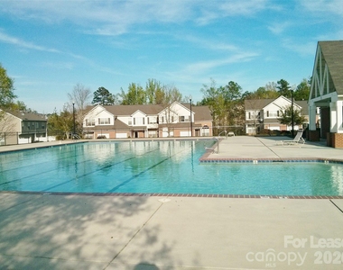 2910 Bridgeville Lane - Photo Thumbnail 11