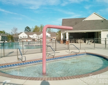 2910 Bridgeville Lane - Photo Thumbnail 13