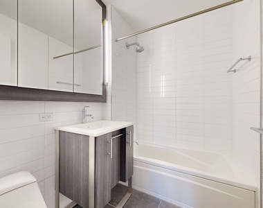808 Columbus Ave - Photo Thumbnail 3