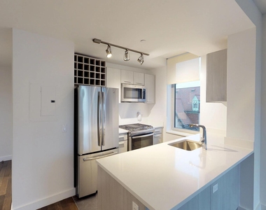 801 Amsterdam Ave - Photo Thumbnail 1