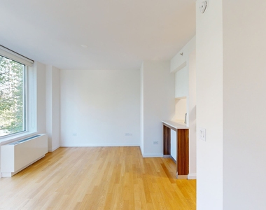 808 Columbus Ave - Photo Thumbnail 2