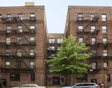 Lower East Side, Manhattan, NY - Photo Thumbnail 6