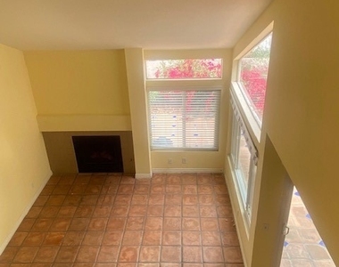 156 Stanford Court - Photo Thumbnail 5