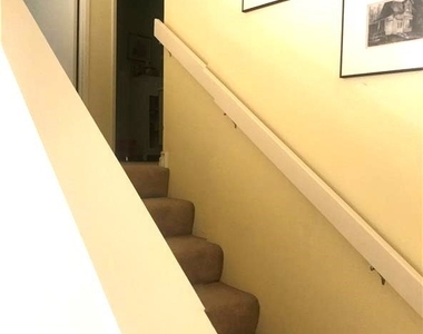 156 Stanford Court - Photo Thumbnail 2