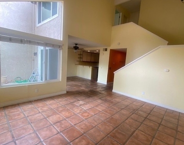 156 Stanford Court - Photo Thumbnail 4