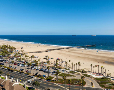 304 E Surfside Drive - Photo Thumbnail 24