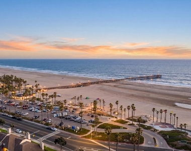 304 E Surfside Drive - Photo Thumbnail 1