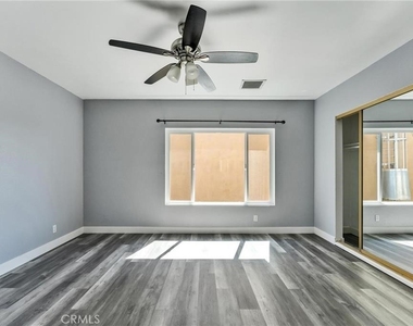 5372 Clairemont Mesa Blvd - Photo Thumbnail 16