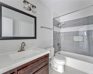 5372 Clairemont Mesa Blvd - Photo Thumbnail 15