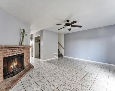 5372 Clairemont Mesa Blvd - Photo Thumbnail 4