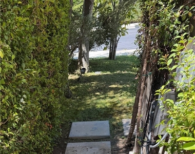 16333 Fox Hollow - Photo Thumbnail 9